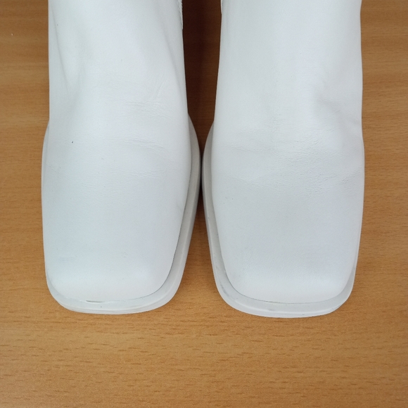 NWT Steve Madden 'Wells' Genuine Leather Square Toe Harness Boots in Bone - Picture 7 of 14